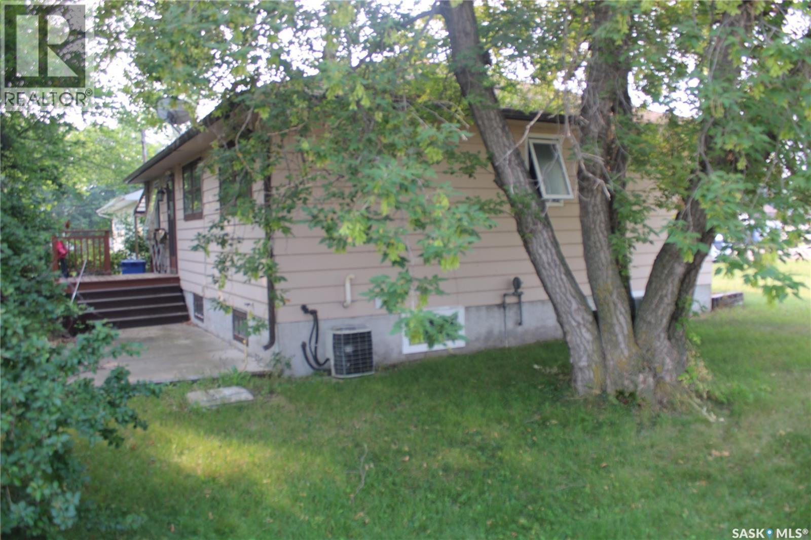711 Yorkton Avenue, Theodore, Saskatchewan  S0A 4C0 - Photo 12 - SK015011