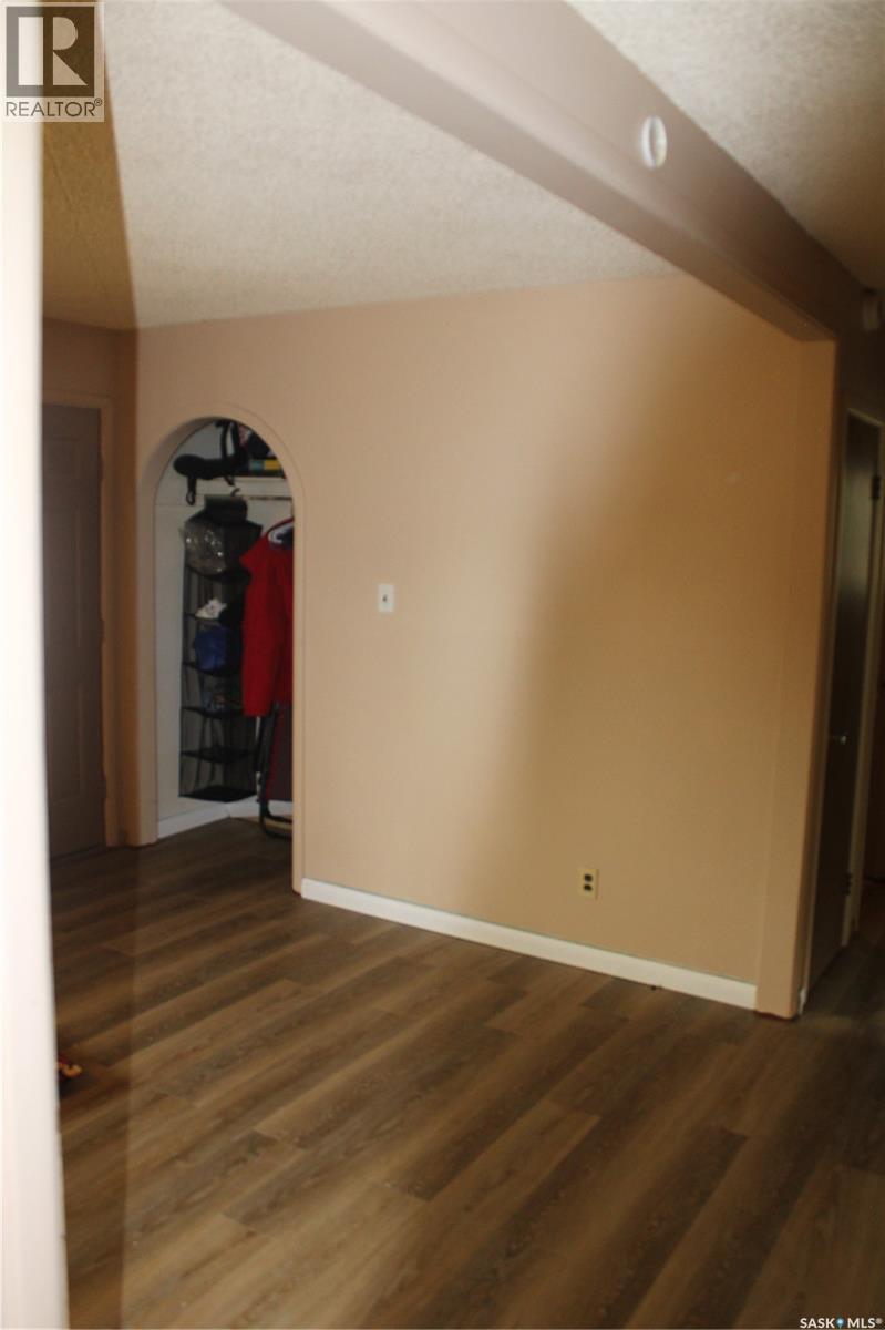 711 Yorkton Avenue, Theodore, Saskatchewan  S0A 4C0 - Photo 5 - SK015011
