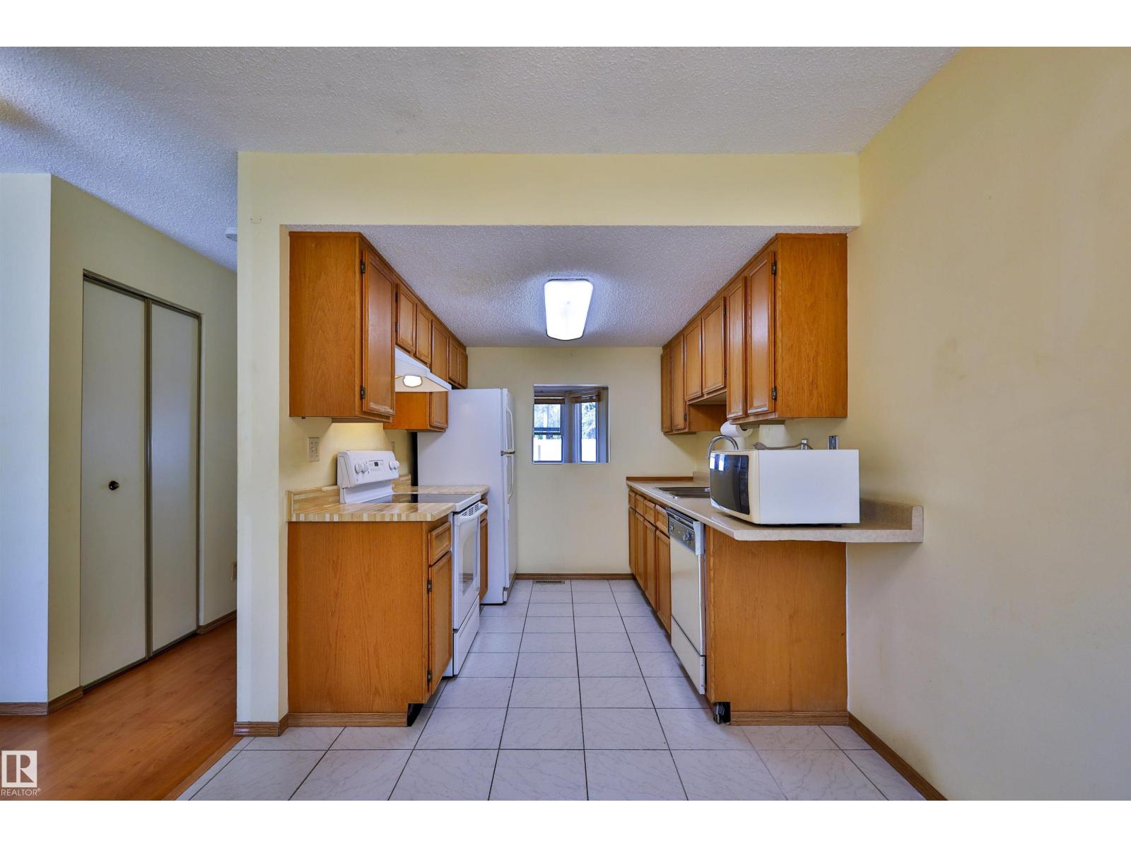 #51 10453 20 Av Nw, Edmonton, Alberta  T6J 5H1 - Photo 4 - E4451761