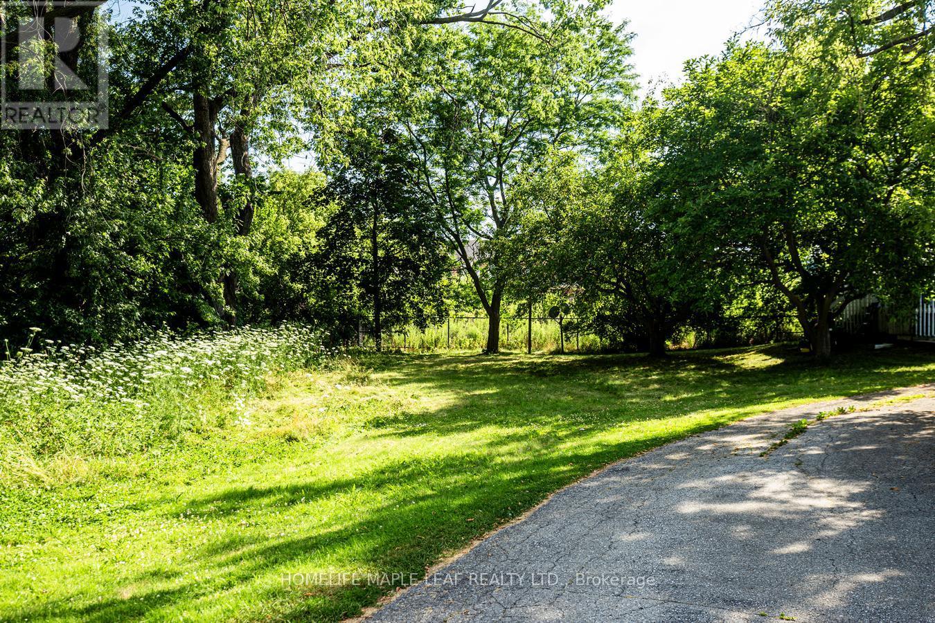 6830 Main Street W, Milton (Sc Scott), Ontario  L9T 7Z4 - Photo 13 - W12331408