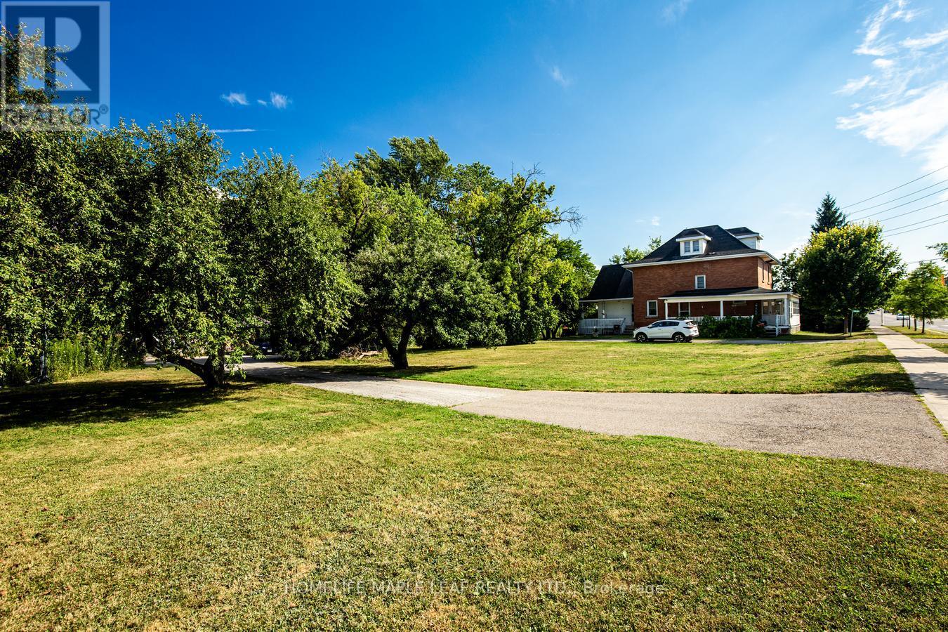 6830 Main Street W, Milton (Sc Scott), Ontario  L9T 7Z4 - Photo 17 - W12331408