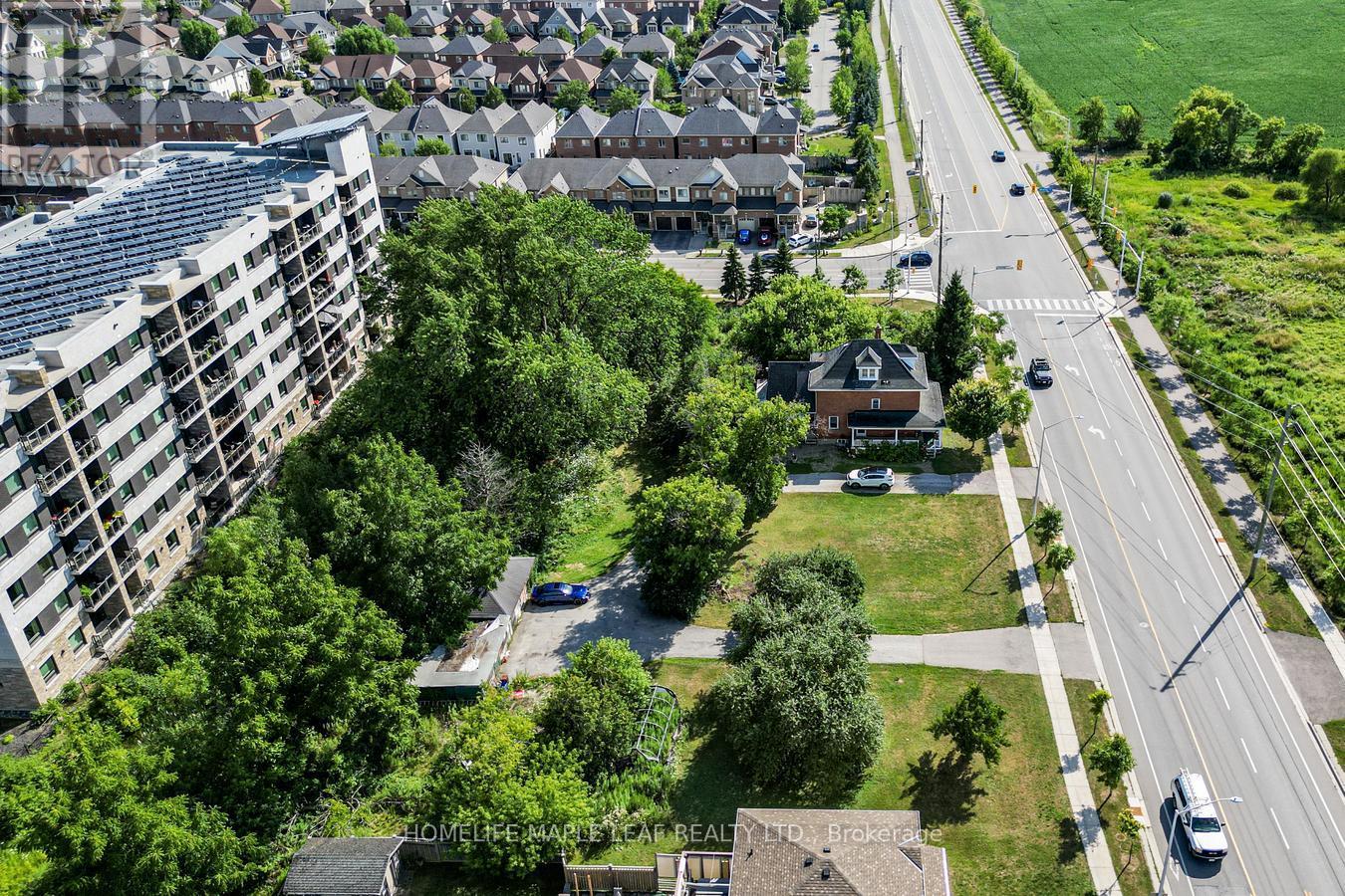 6830 Main Street W, Milton (Sc Scott), Ontario  L9T 7Z4 - Photo 3 - W12331408