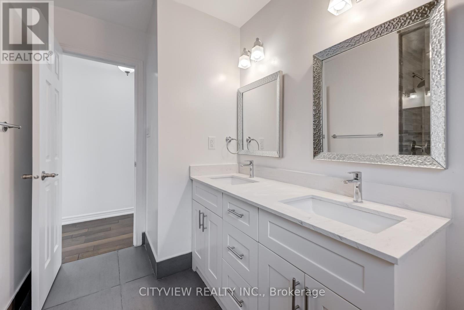 5842 Terrapark Trail, Mississauga, Ontario  L5M 6S1 - Photo 26 - W12331448
