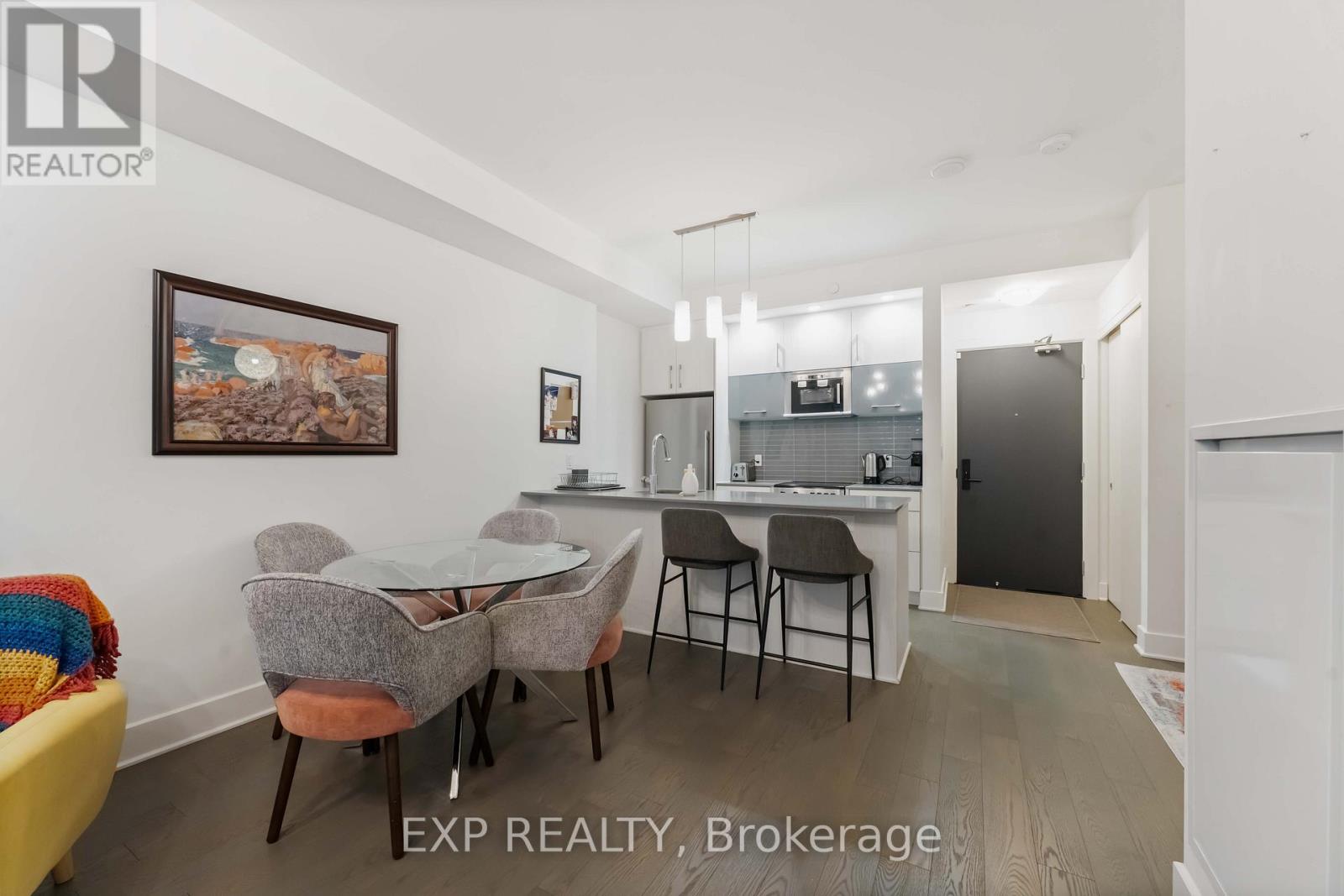 206 - 255 Bay Street, Ottawa, Ontario  K1R 0C5 - Photo 13 - X12331576