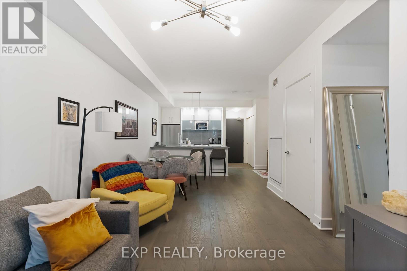 206 - 255 Bay Street, Ottawa, Ontario  K1R 0C5 - Photo 14 - X12331576
