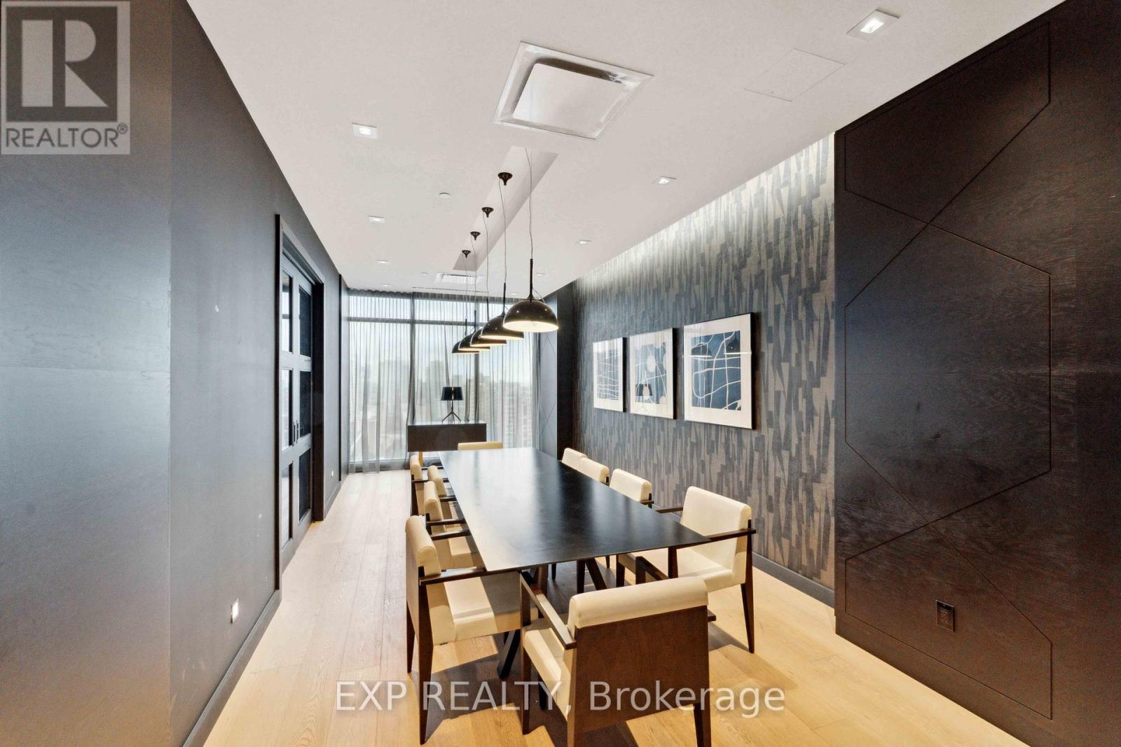 206 - 255 Bay Street, Ottawa, Ontario  K1R 0C5 - Photo 34 - X12331576