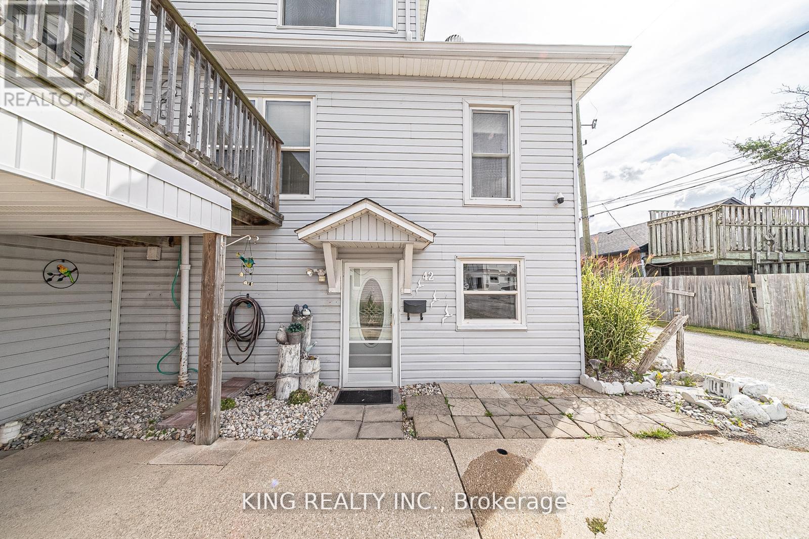 Property at 42 WAHNETA AVENUE image 5