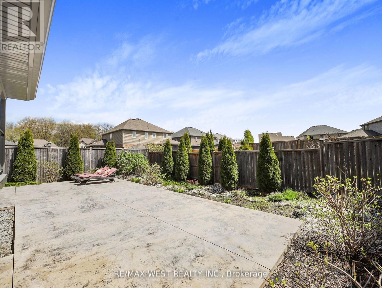 5632 Osprey Avenue, Niagara Falls, Ontario  L2H 0M2 - Photo 18 - X12331456