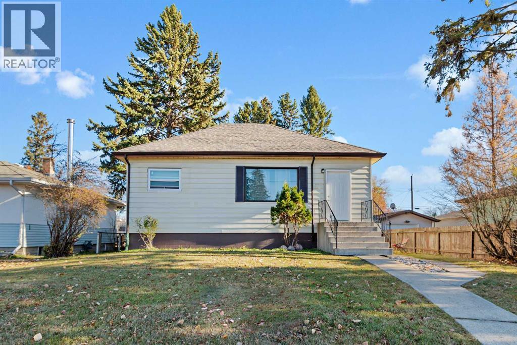 Property at 4209 43 Avenue image 2