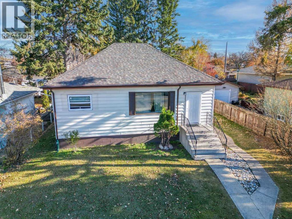 Property at 4209 43 Avenue image 3