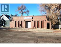 360 2 Street Se Se Hill, Medicine Hat, Ca