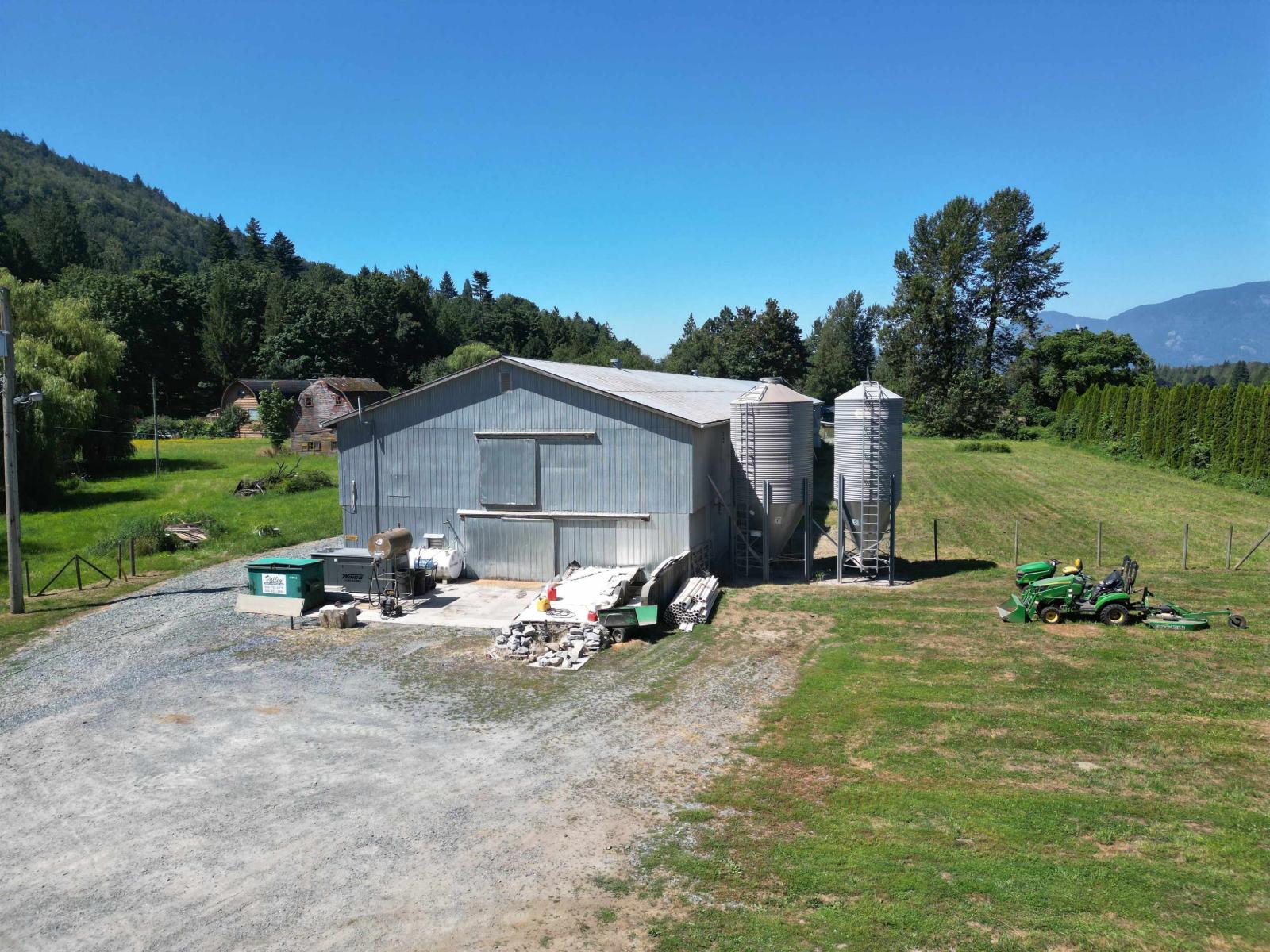 4843 Giesbrecht Road, Yarrow, Yarrow, British Columbia  V2R 4C5 - Photo 14 - R3034575