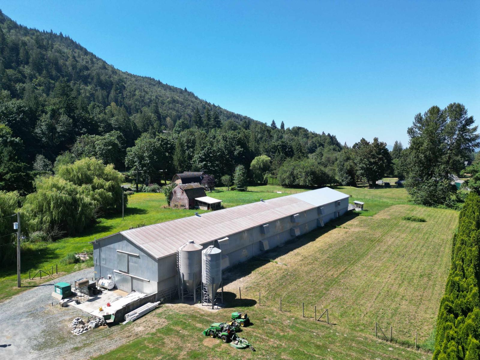 4843 Giesbrecht Road, Yarrow, Yarrow, British Columbia  V2R 4C5 - Photo 16 - R3034575