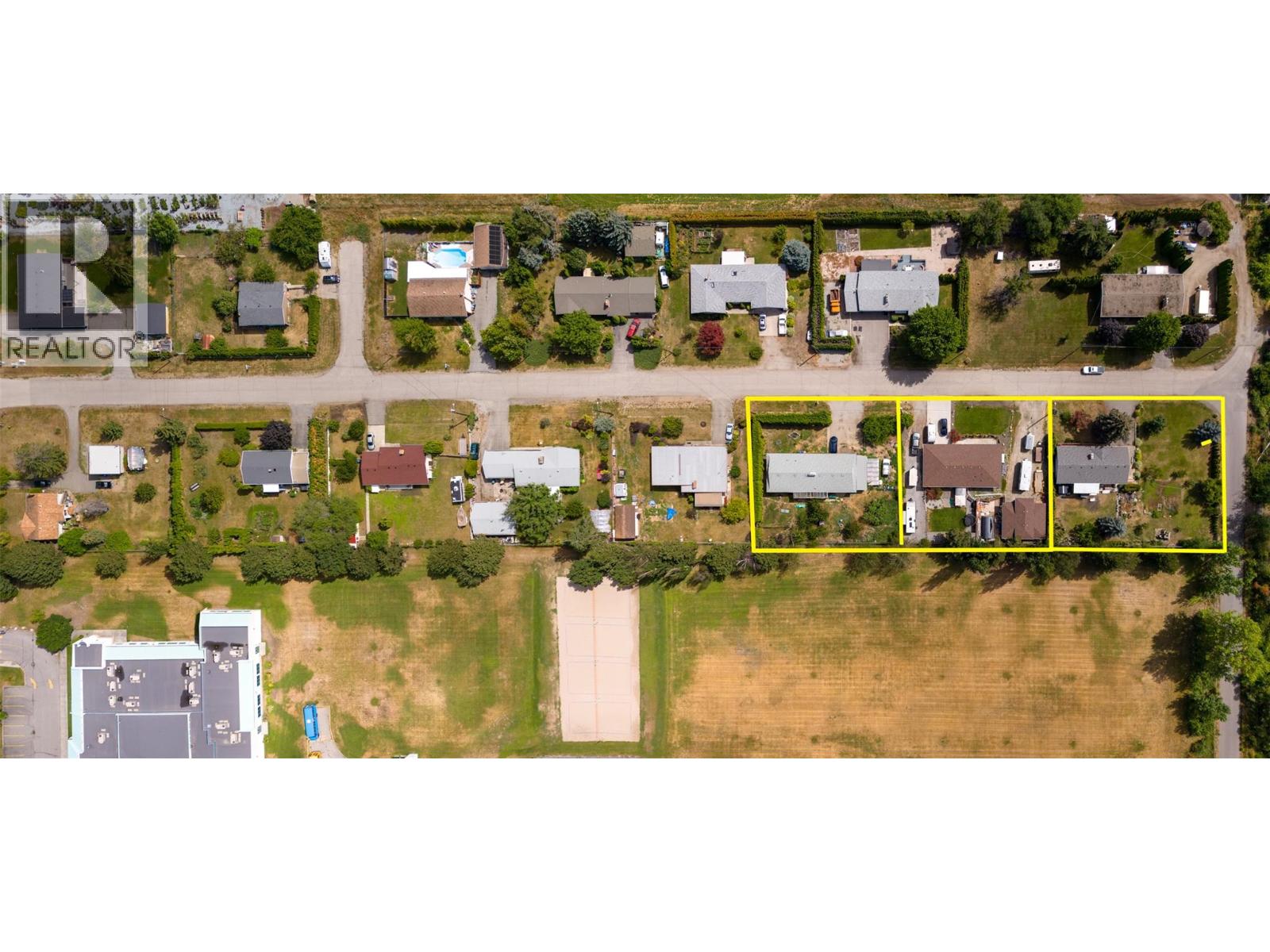 3240 St. Amand Road, Kelowna, British Columbia  V1W 3P1 - Photo 4 - 10357069