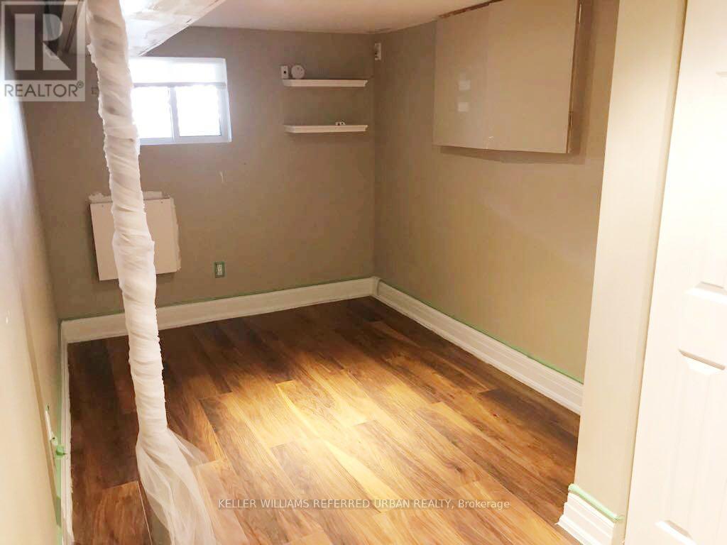 95 Barker Avenue, Toronto, Ontario  M4C 2N7 - Photo 6 - E12331555