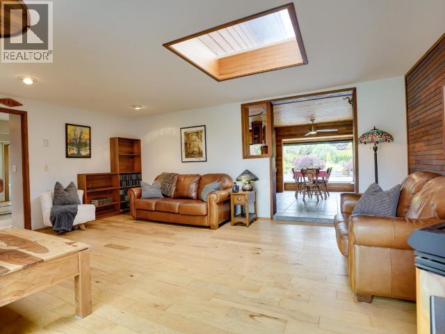 5366 Manson Ave, Powell River, British Columbia  V8A 3P4 - Photo 17 - 19195