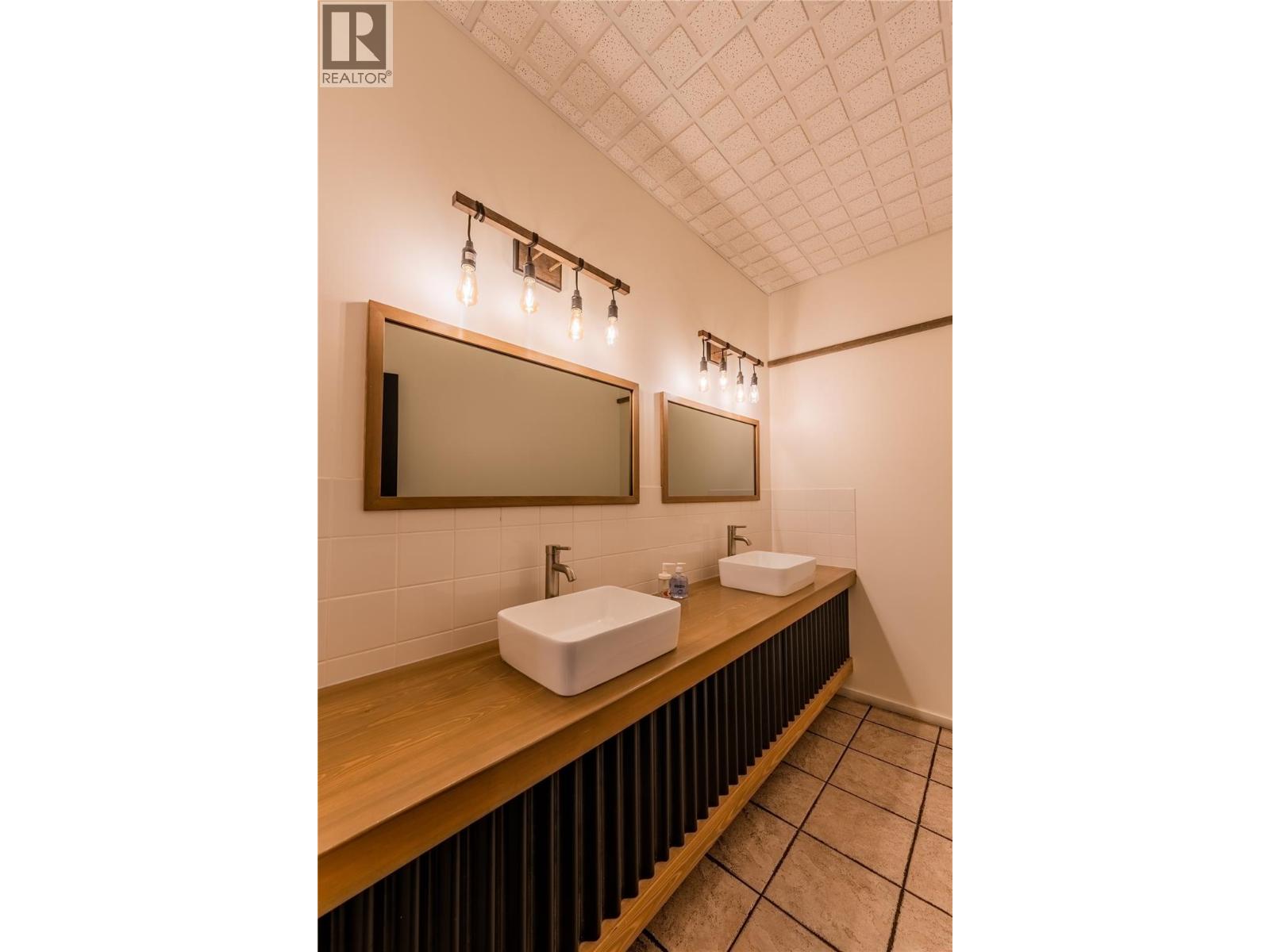 892 6th Avenue, Fernie, British Columbia  V0B 1M0 - Photo 15 - 10333468