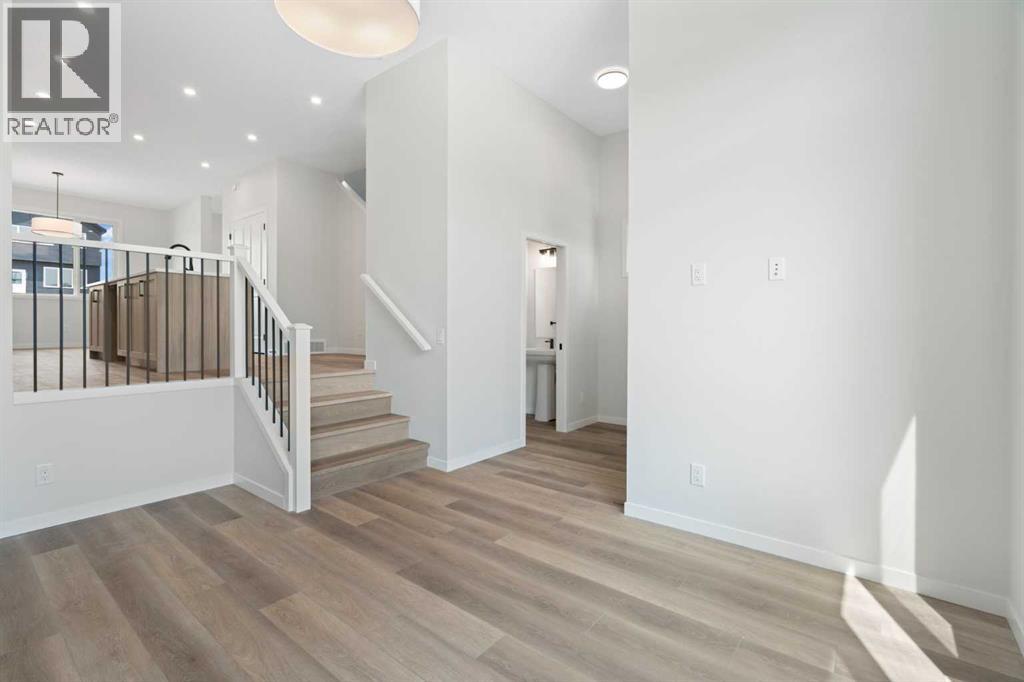 Property at 938 Livingston View NE image 5