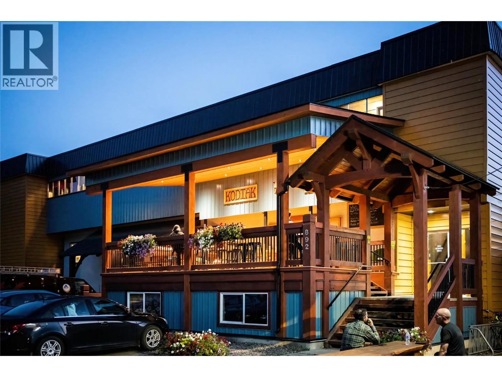 892 6th Avenue, Fernie, British Columbia  V0B 1M0 - Photo 1 - 10333468