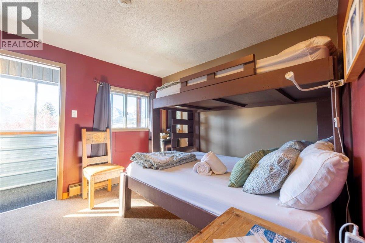 892 6th Avenue, Fernie, British Columbia  V0B 1M0 - Photo 31 - 10333468