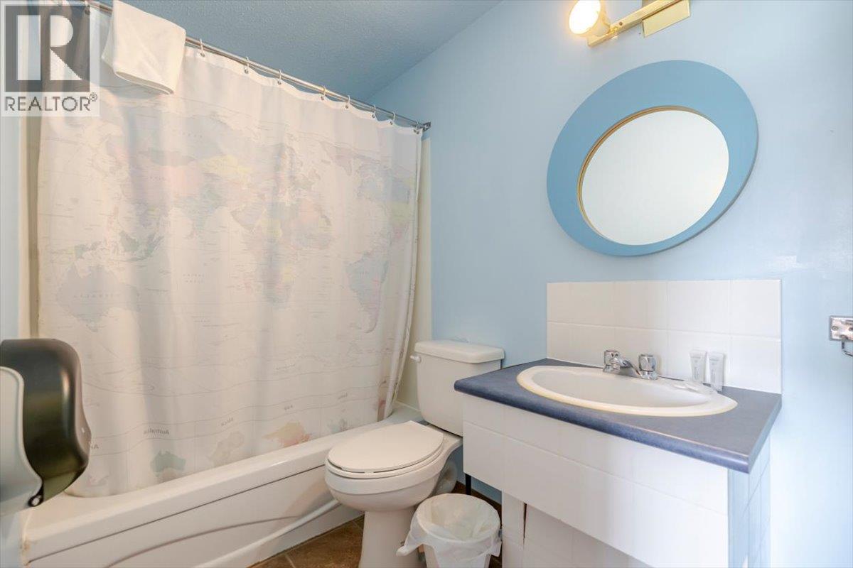 892 6th Avenue, Fernie, British Columbia  V0B 1M0 - Photo 33 - 10333468