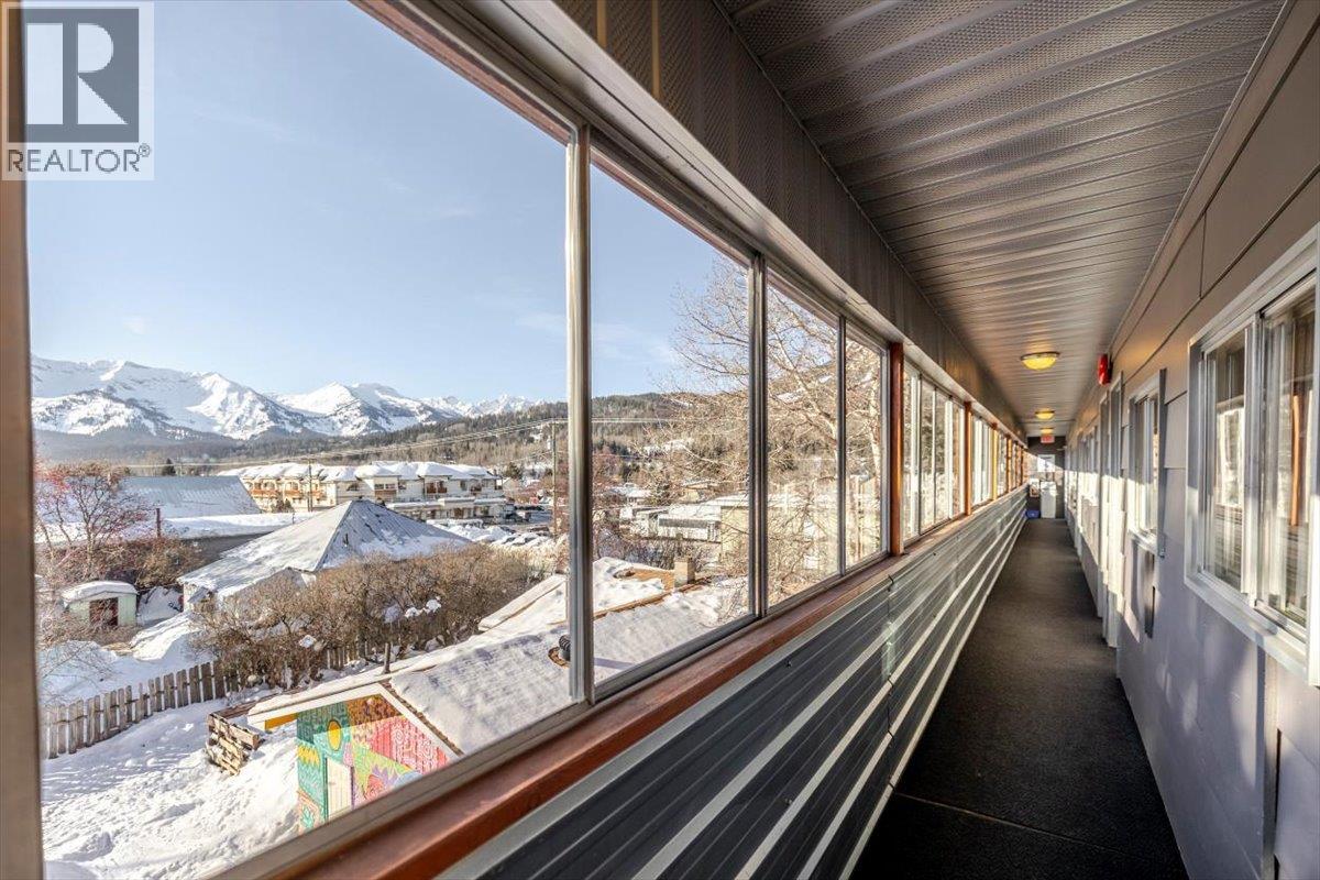 892 6th Avenue, Fernie, British Columbia  V0B 1M0 - Photo 28 - 10333468