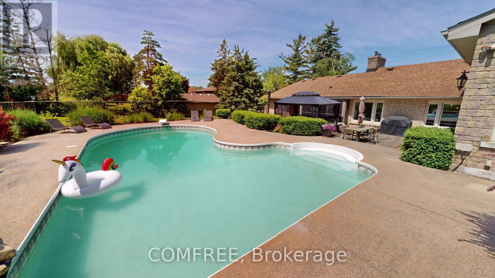 477 Fairview Street, Wilmot, Ontario  N3A 1M6 - Photo 38 - X12331613