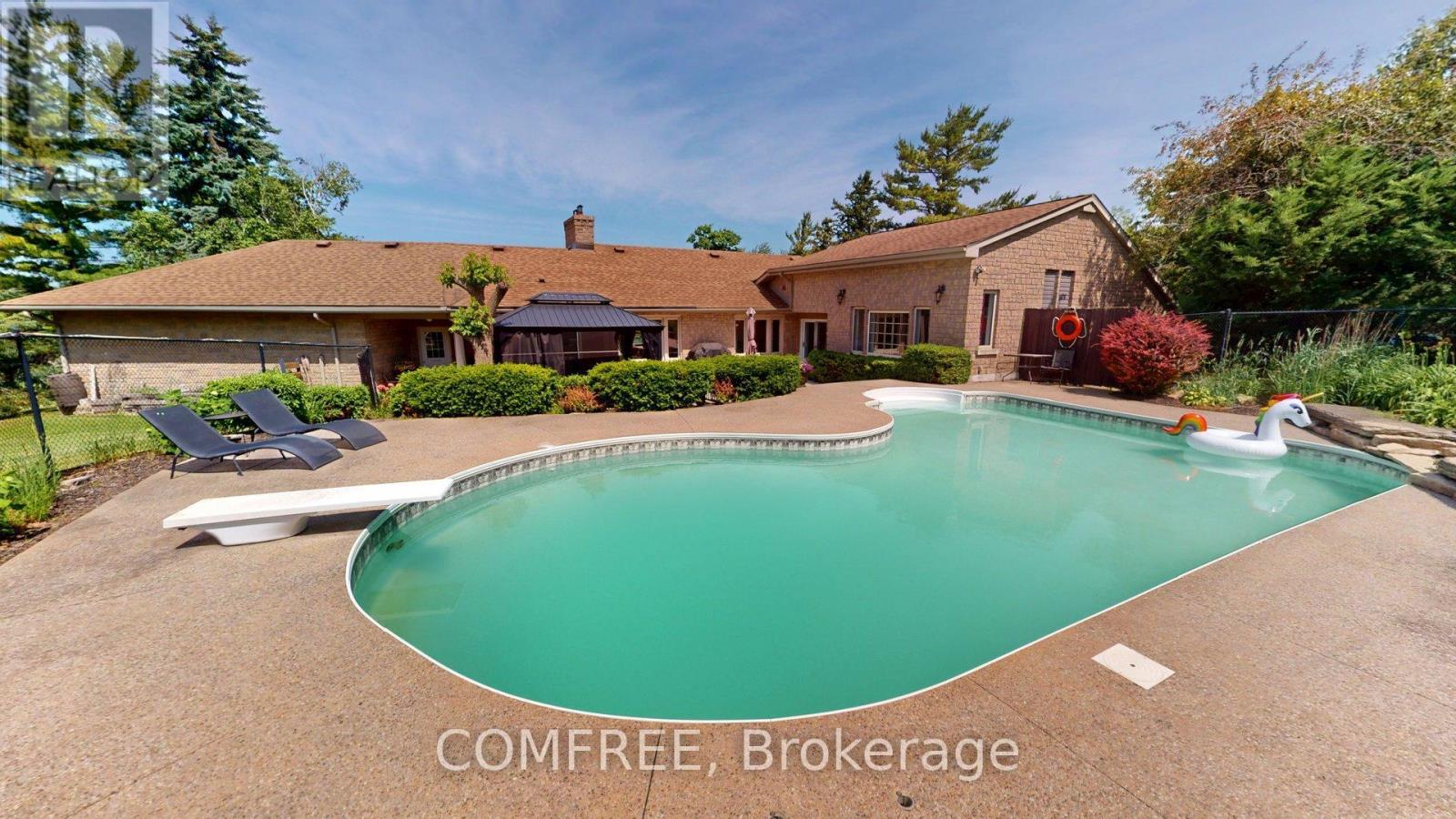 477 Fairview Street, Wilmot, Ontario  N3A 1M6 - Photo 39 - X12331613