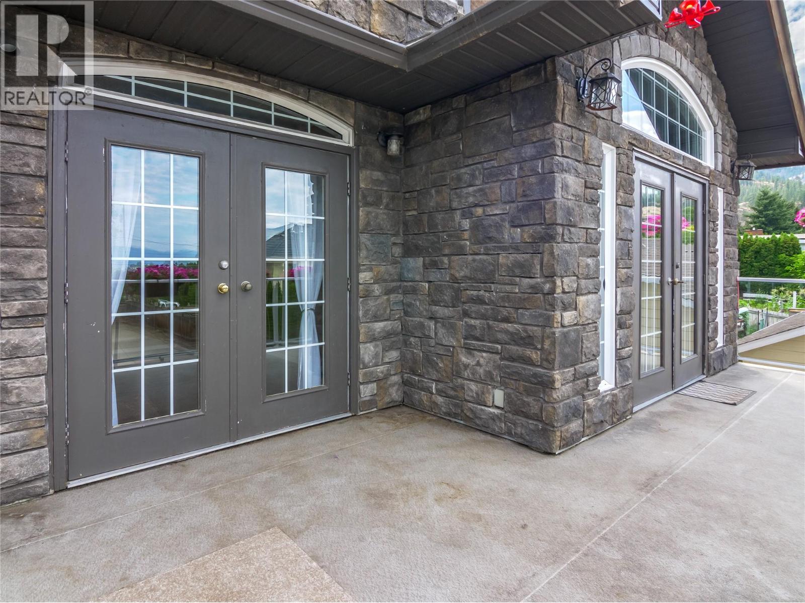 192 Lakehill Road, Kaleden, British Columbia  V0H 1K0 - Photo 17 - 10357563