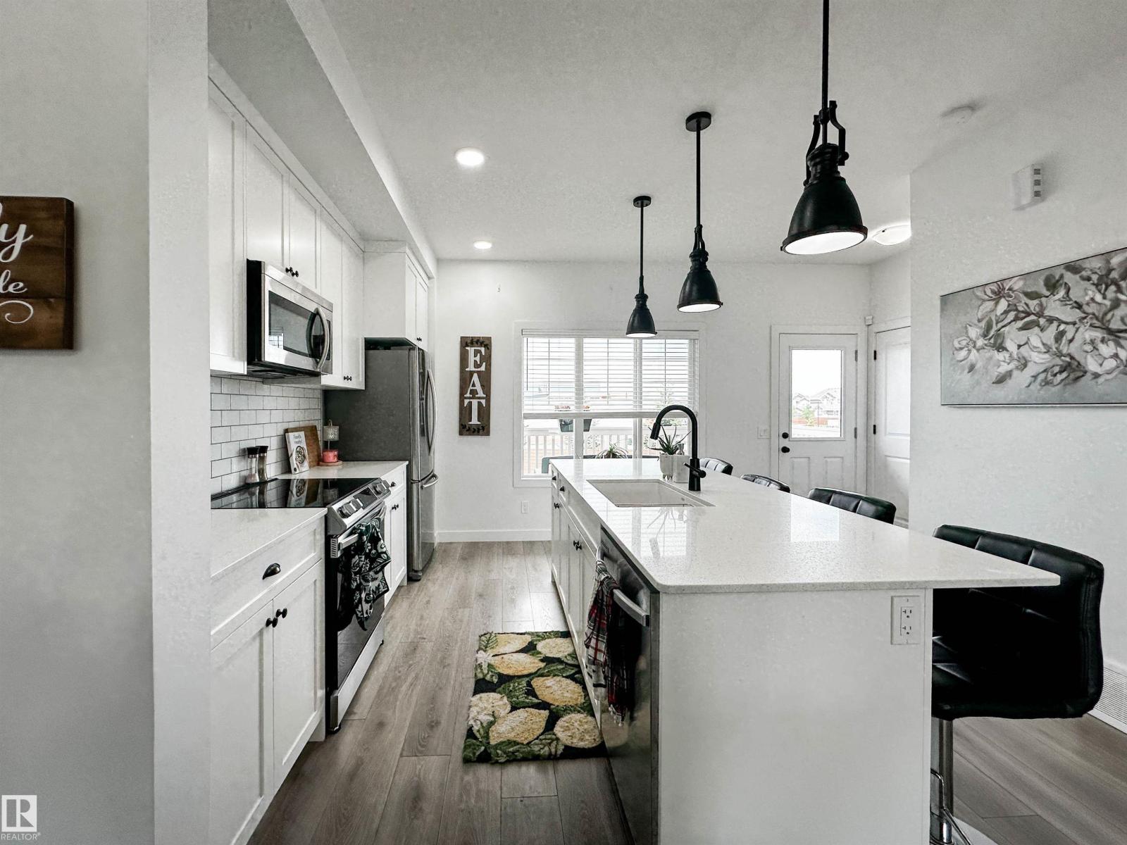 Property at 13 JOYAL WY image 3