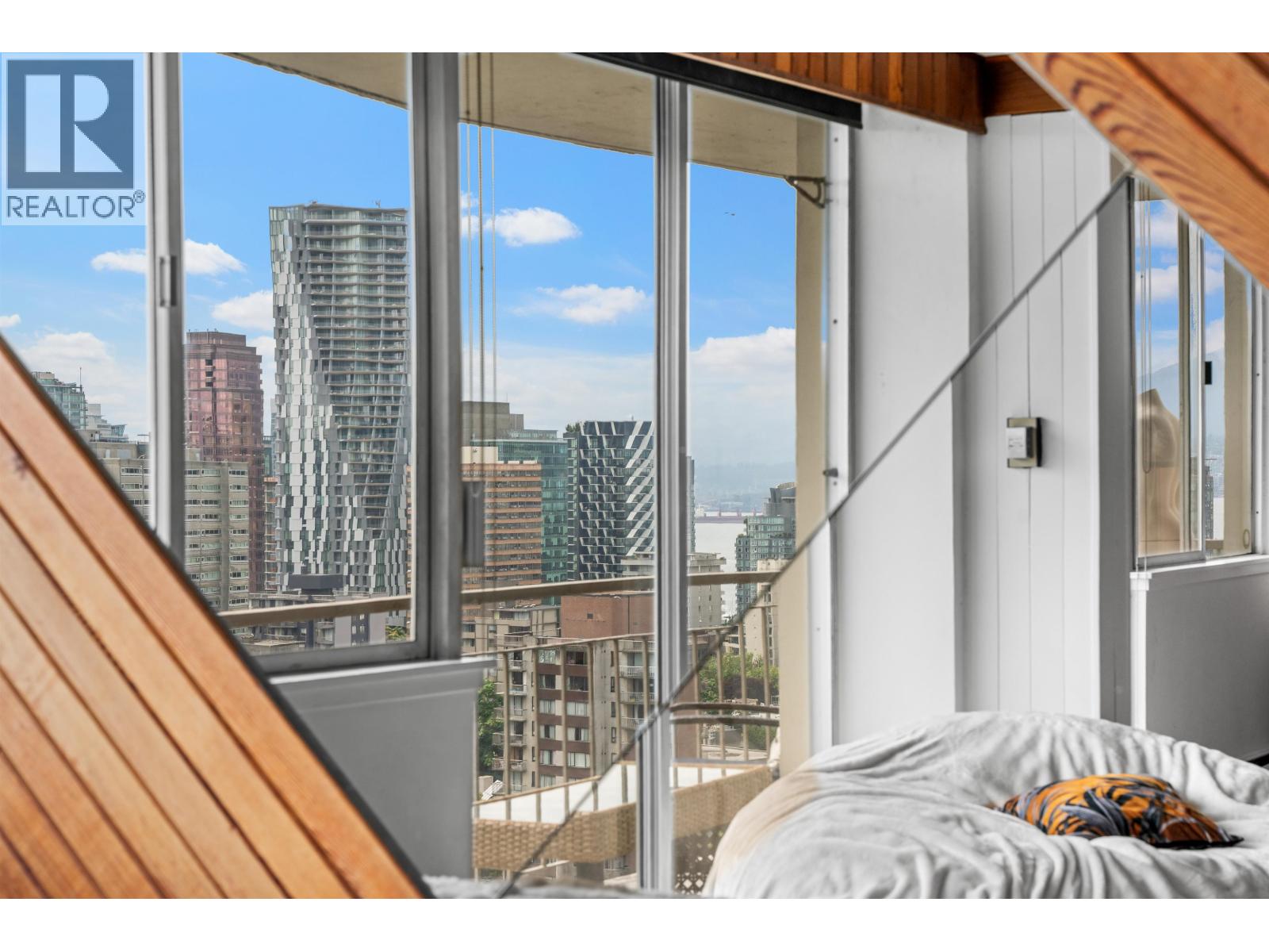 2508 1850 Comox Street, Vancouver, British Columbia  V6G 1R3 - Photo 12 - R3034732