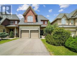 160 TOWNSGATE DRIVE, Vaughan, Ontario
