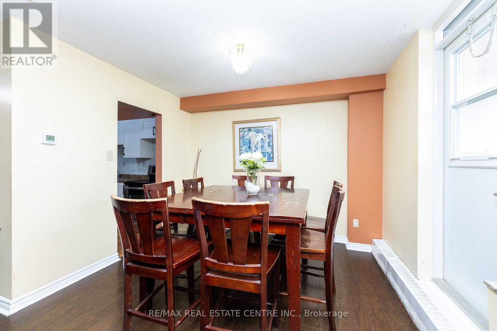 1009 - 3390 Weston Road, Toronto, Ontario  M9M 2X3 - Photo 12 - W12331620