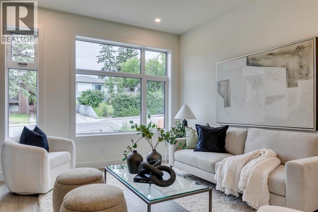 Property at 7722 47 Avenue NW image 3
