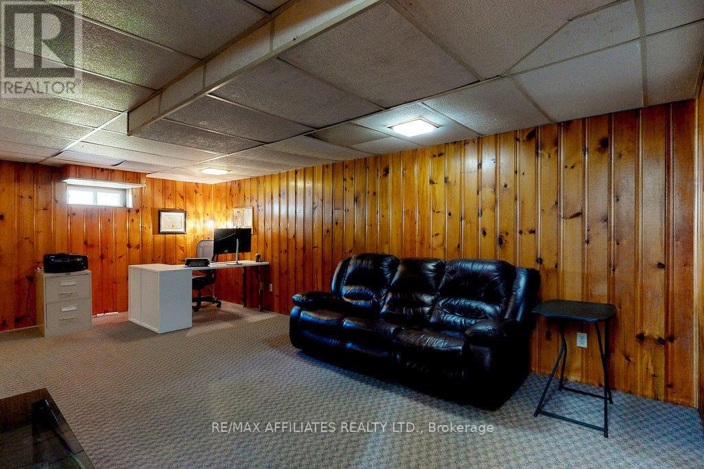 22 Red Maple Crescent, Ottawa, Ontario  K1B 3Z3 - Photo 28 - X12331702
