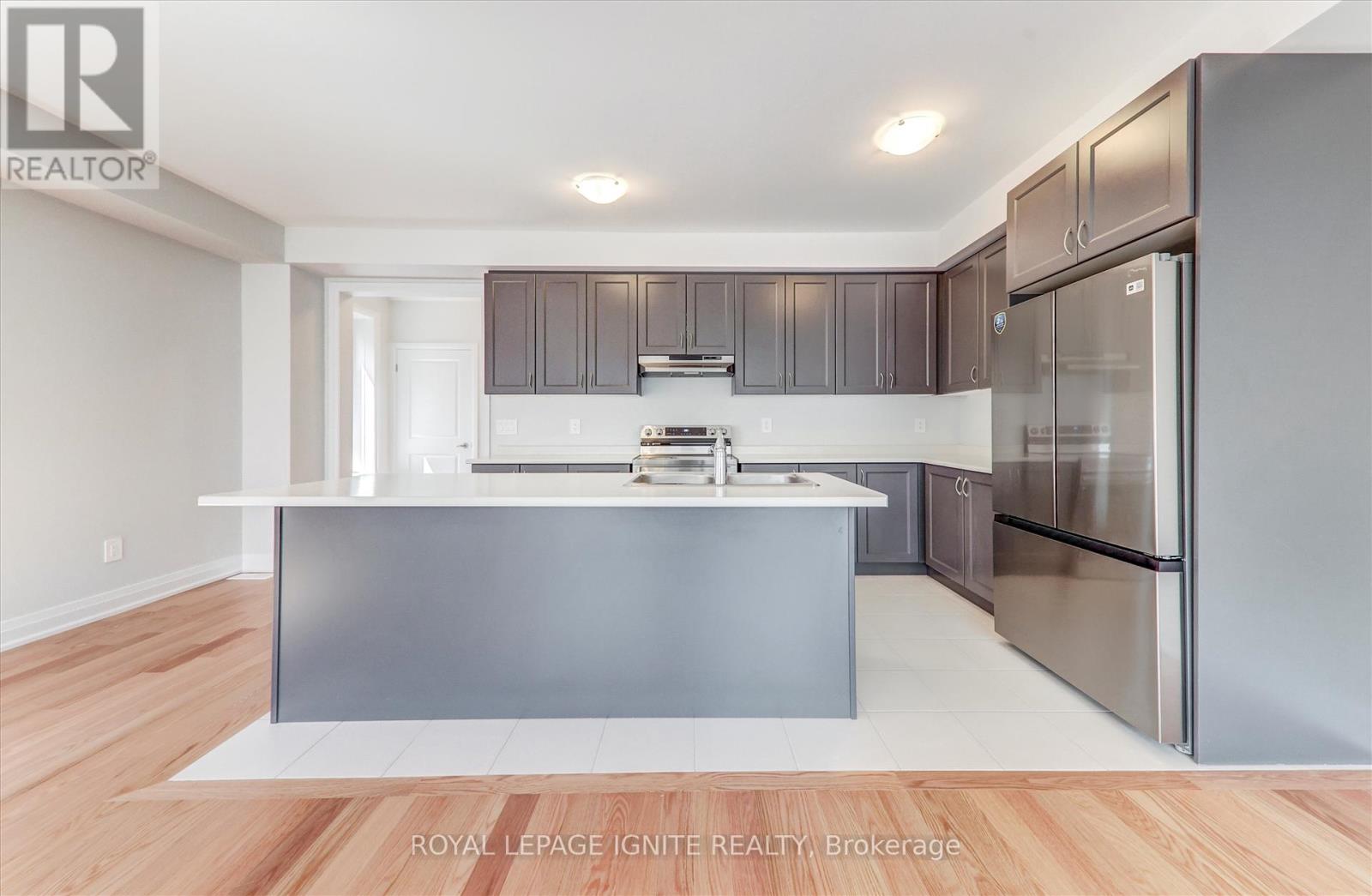 61 Butler Boulevard, Kawartha Lakes, Ontario  K9V 0S2 - Photo 10 - X12331602