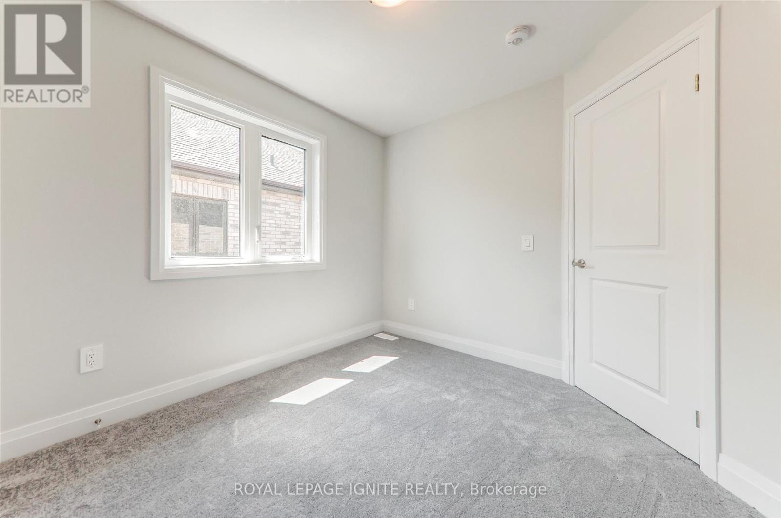 61 Butler Boulevard, Kawartha Lakes, Ontario  K9V 0S2 - Photo 25 - X12331602