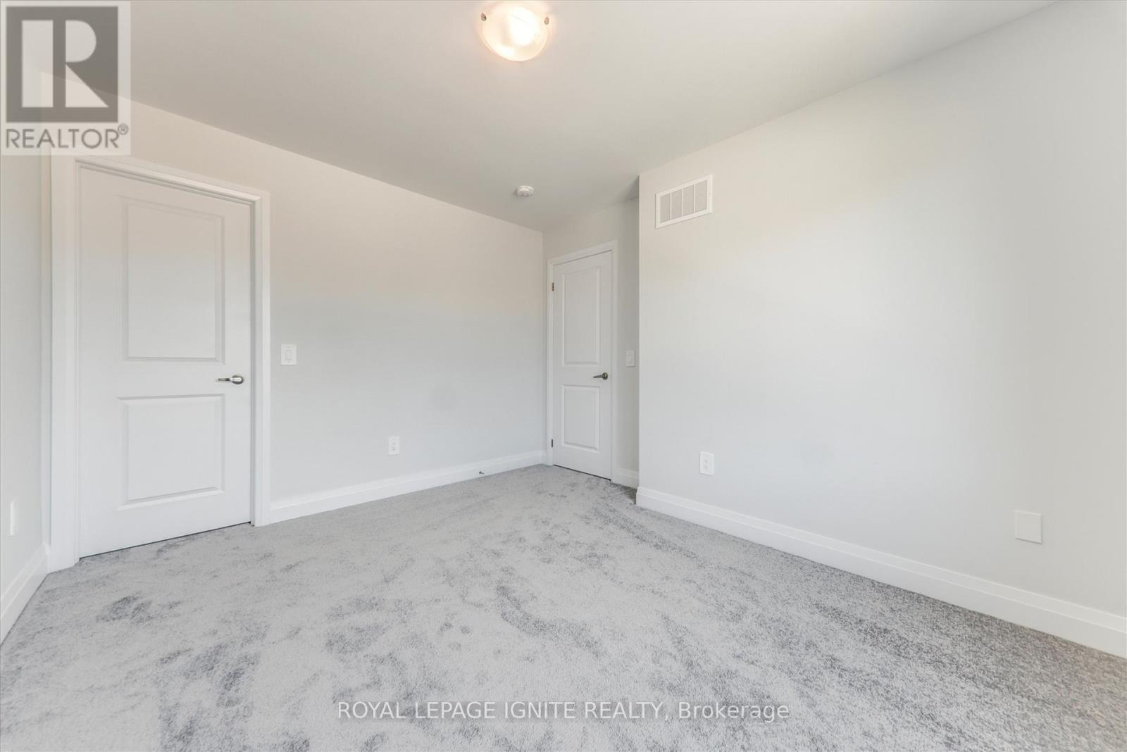 61 Butler Boulevard, Kawartha Lakes, Ontario  K9V 0S2 - Photo 30 - X12331602