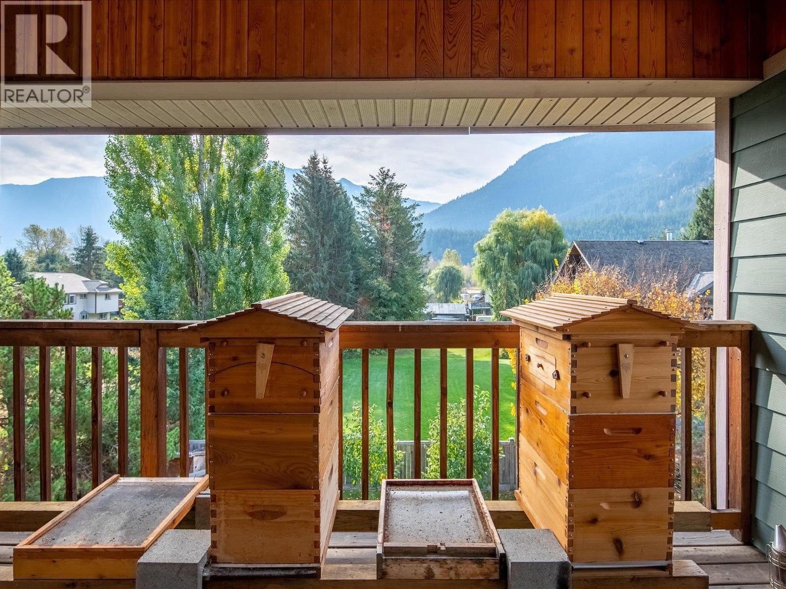 7601 Pemberton Meadows, Pemberton, British Columbia  V0N 2L2 - Photo 25 - R3014063