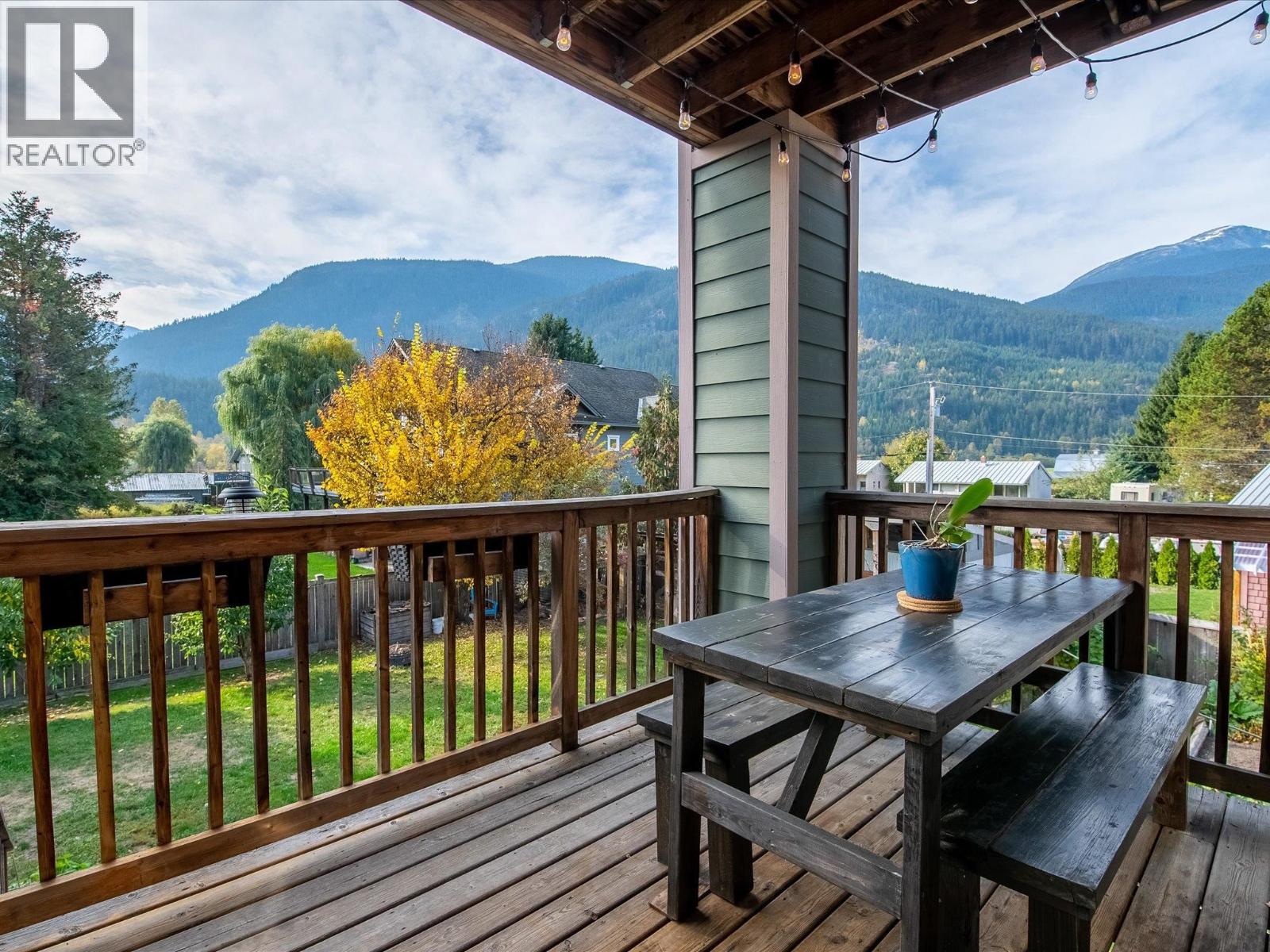 7601 Pemberton Meadows, Pemberton, British Columbia  V0N 2L2 - Photo 13 - R3014063