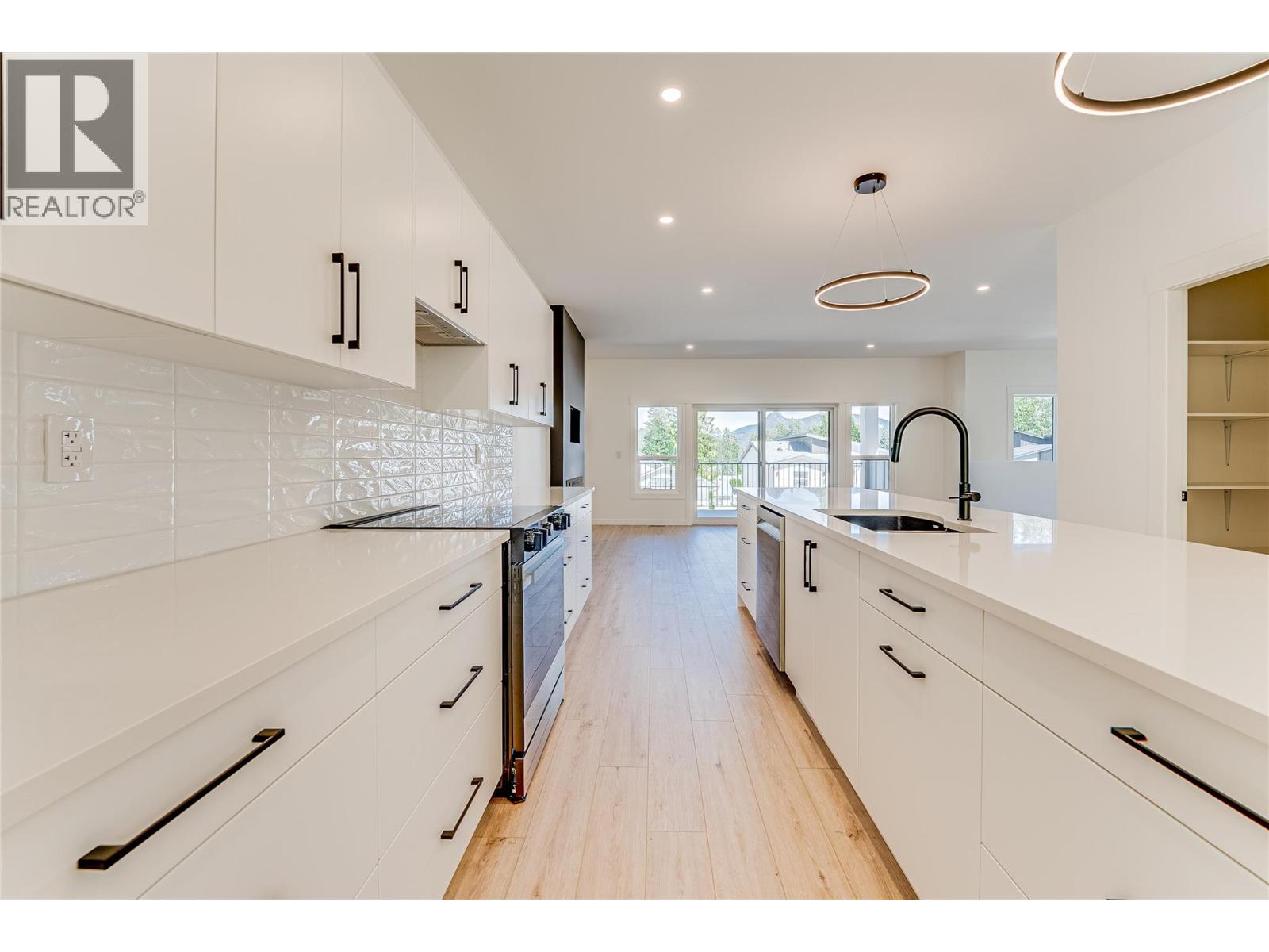 2736 Cedar Ridge Street, Lumby, British Columbia  V0E 2G5 - Photo 22 - 10355877