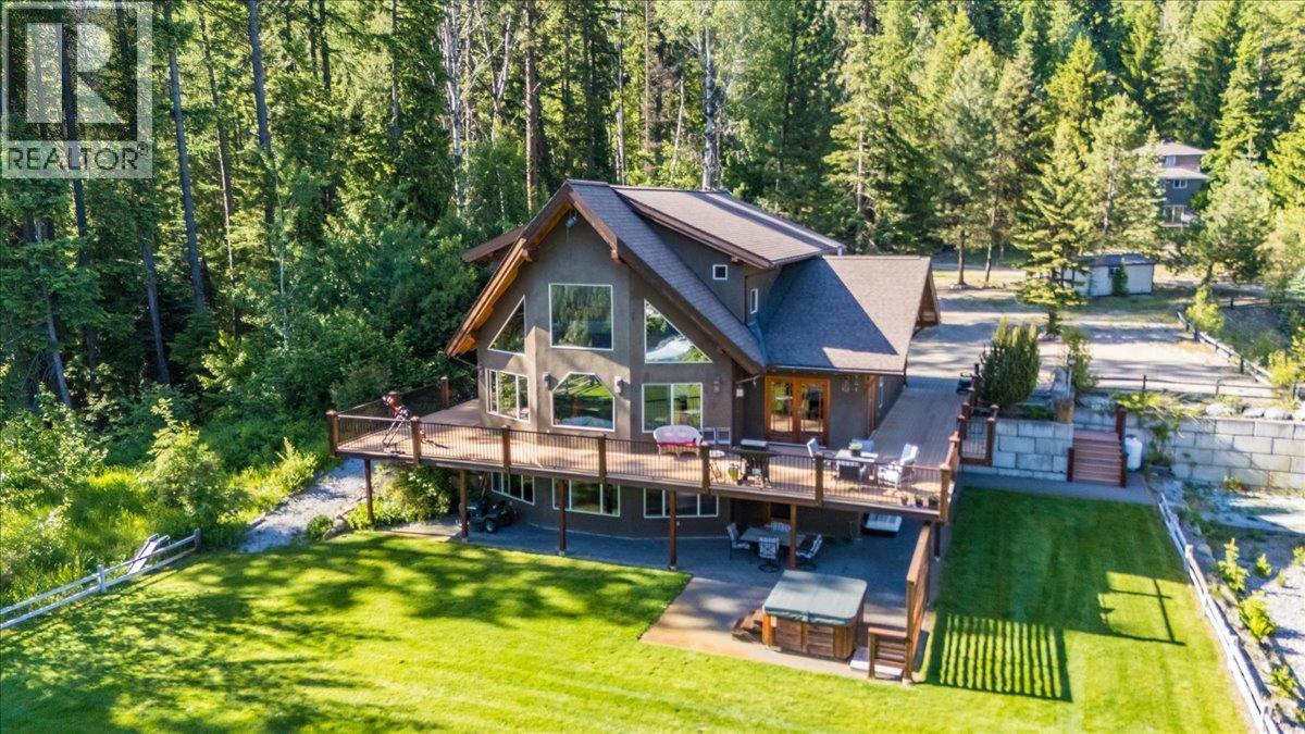 3802 Aaron Road, nelson, British Columbia