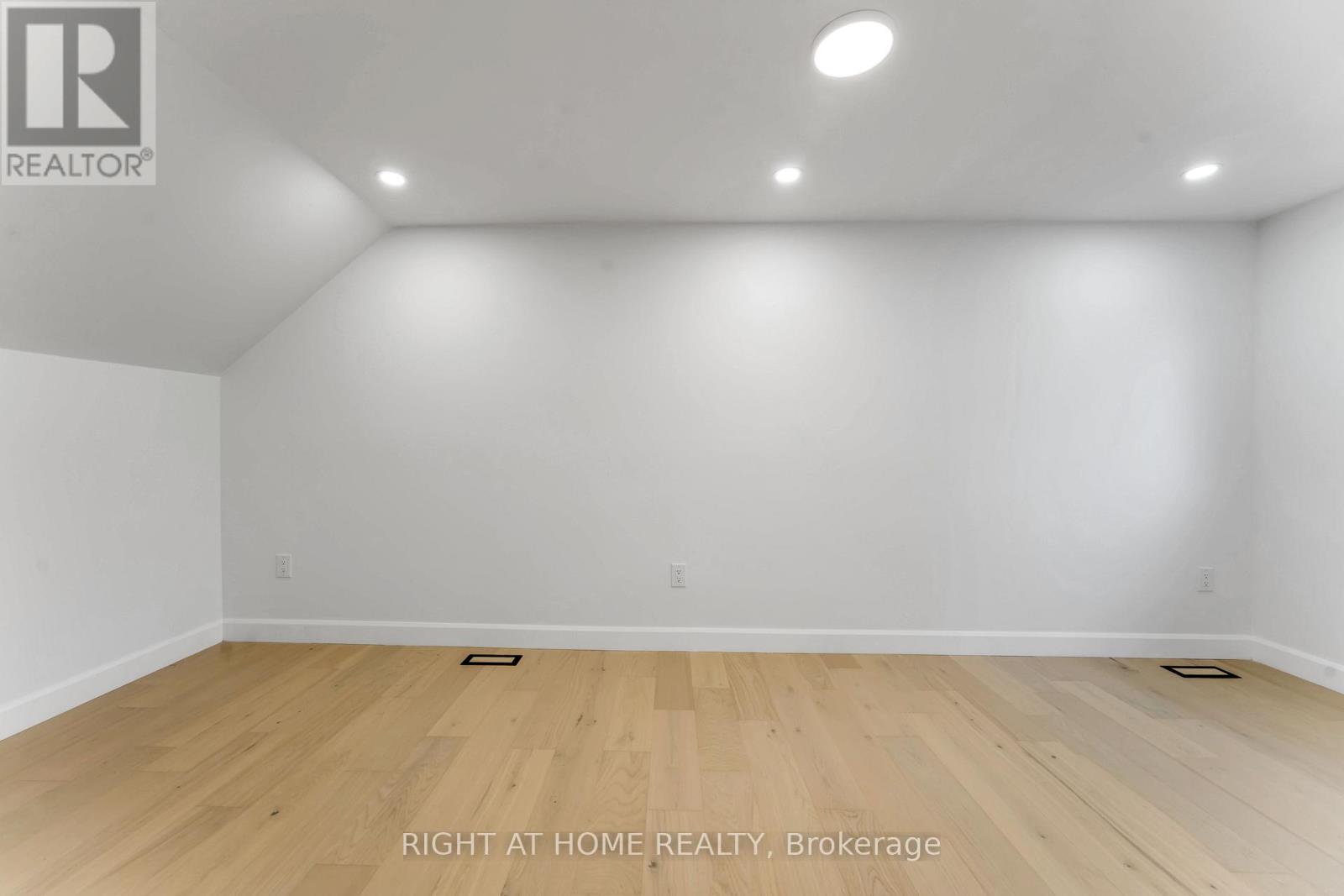 2700 Priscilla Street, Ottawa, Ontario  K2B 7E2 - Photo 27 - X12331710