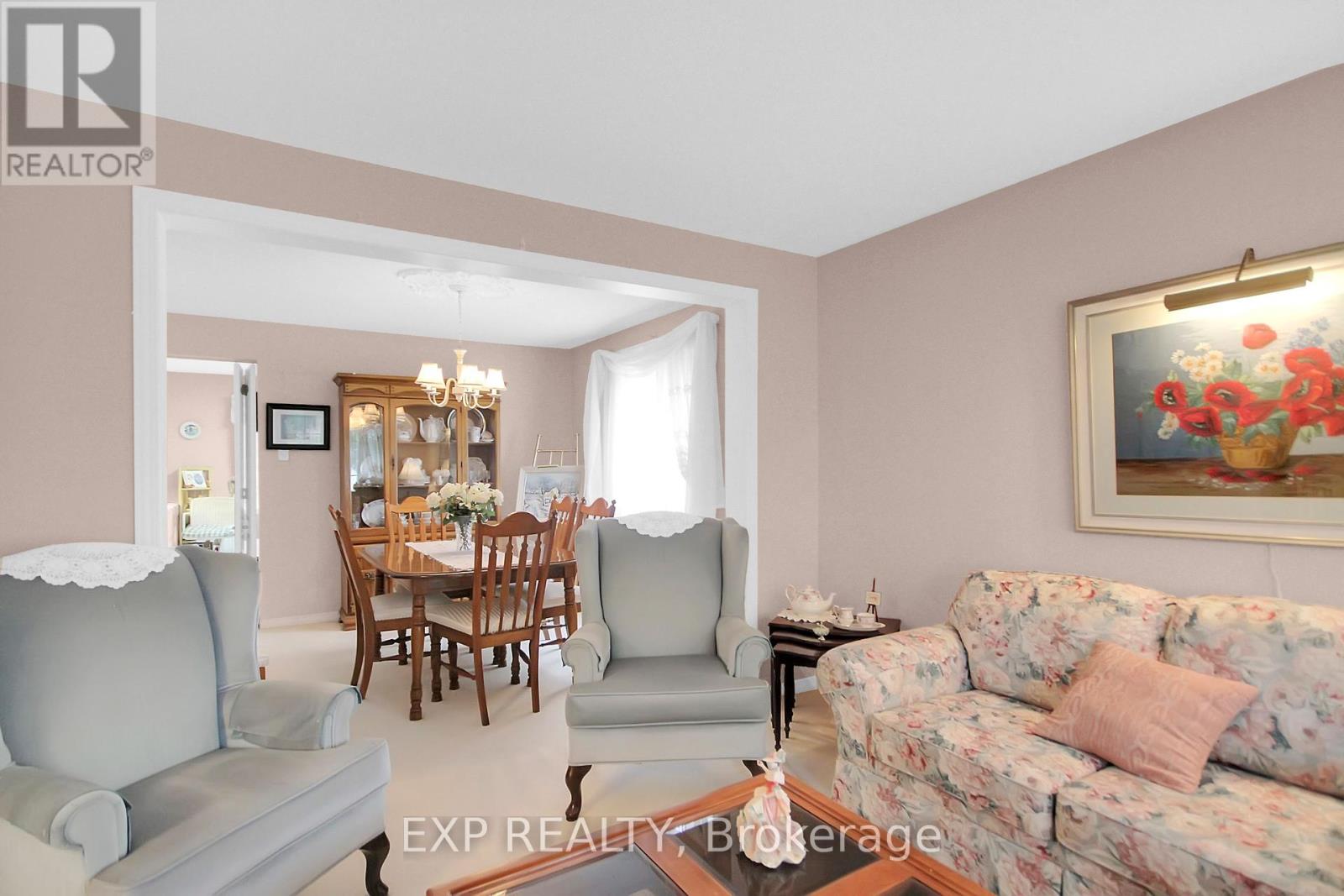 2104 Gardenway Drive, Ottawa, Ontario  K4A 3K2 - Photo 6 - X12331733