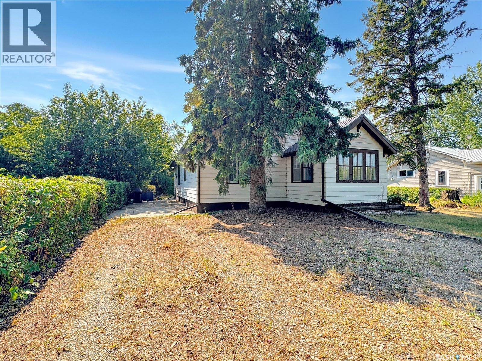 9 Main Street, Meota Rm No.468, Saskatchewan  S0M 1X0 - Photo 3 - SK015023