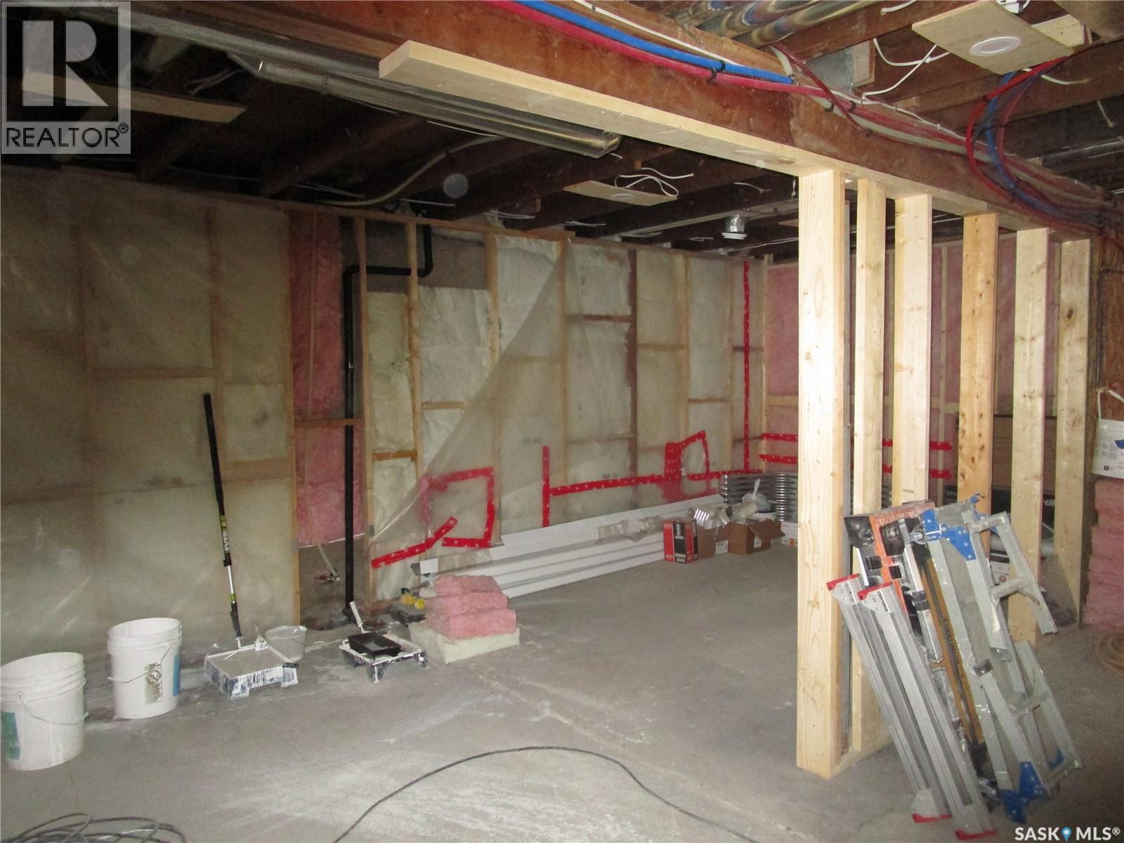 2011 1st Street S, Rockglen, Saskatchewan  S0H 3R0 - Photo 13 - SK014813