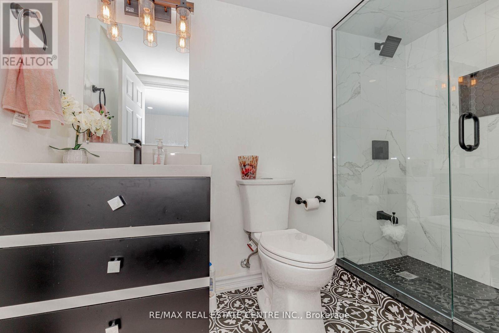 340 Shady Glen Crescent, Kitchener, Ontario  N2R 0J8 - Photo 35 - X12331698