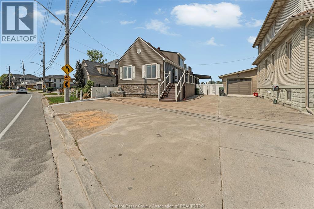 Property at 8830 RIVERSIDE DRIVE East image 2
