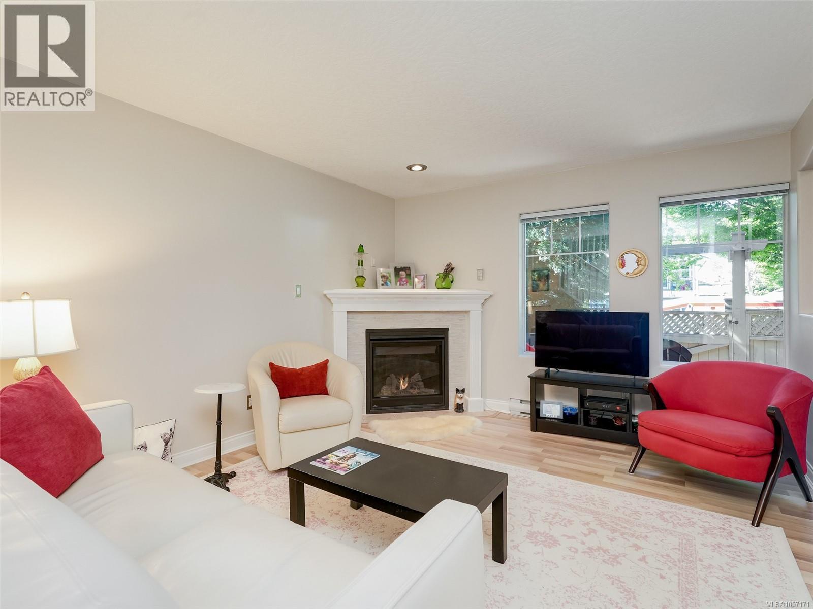 Property at B 136 Superior St image 2