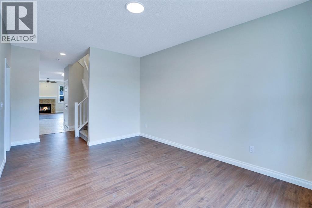 Property at 2035 41 Street SE image 5